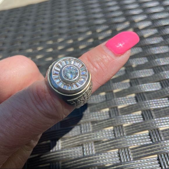Mens vintage silver ring with beautiful CZs sz 9 - Picture 1 of 11